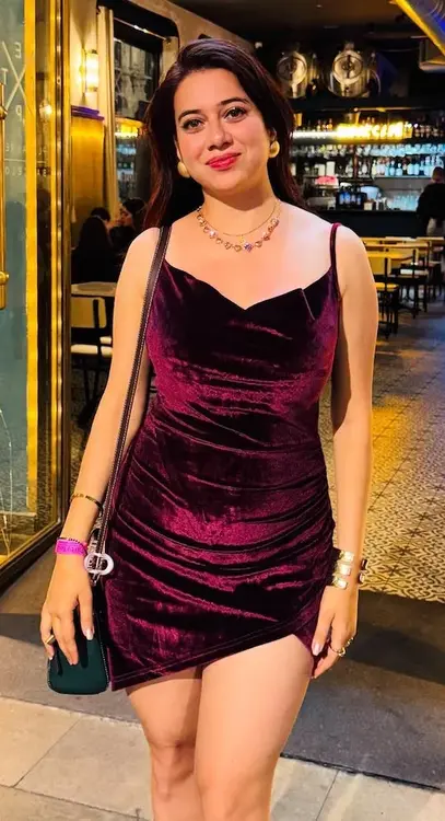 Sofia Open minded call girl in Siliguri for energetic companionship