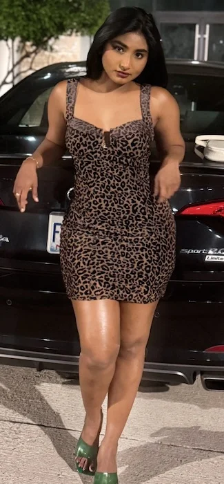 Siliguri call girl for premium escort service with full discretion